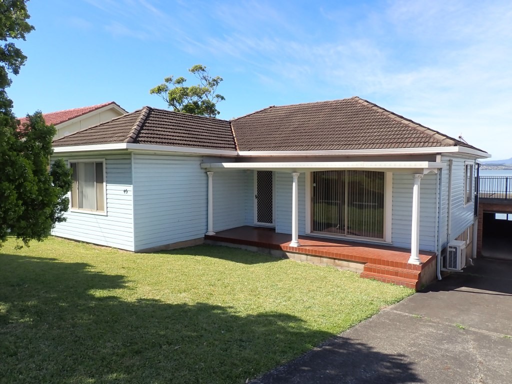 Building & Pest Report -45 Northcliffe Drive, Lake Heights Cover Image 45 Northcliffe Dr - Building & Pest Report -45 Northcliffe Drive, Lake Heights