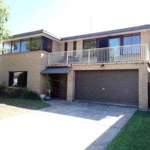 Cover Image 34 Rae Cres 300x300 - Building & Pest Report  - 9 William Davies Drive, Figtree