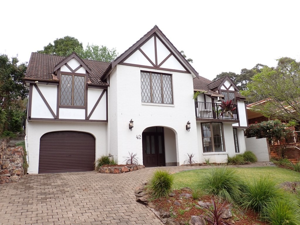 Building & Pest Report - 42 Sherwood Drive, Balgownie Cover Image 42 Sherwood Dr - Building & Pest Report - 42 Sherwood Drive, Balgownie